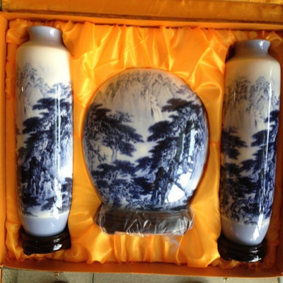 高档礼品瓷 10寸釉中彩青竹扁瓶三件套的魅力